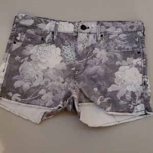 Size 8 Women's shorts H&M